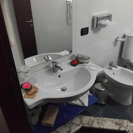 Sant'elia Hotel 3*