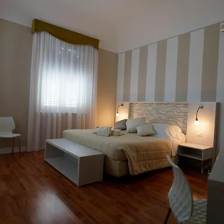 Sant'elia 3*